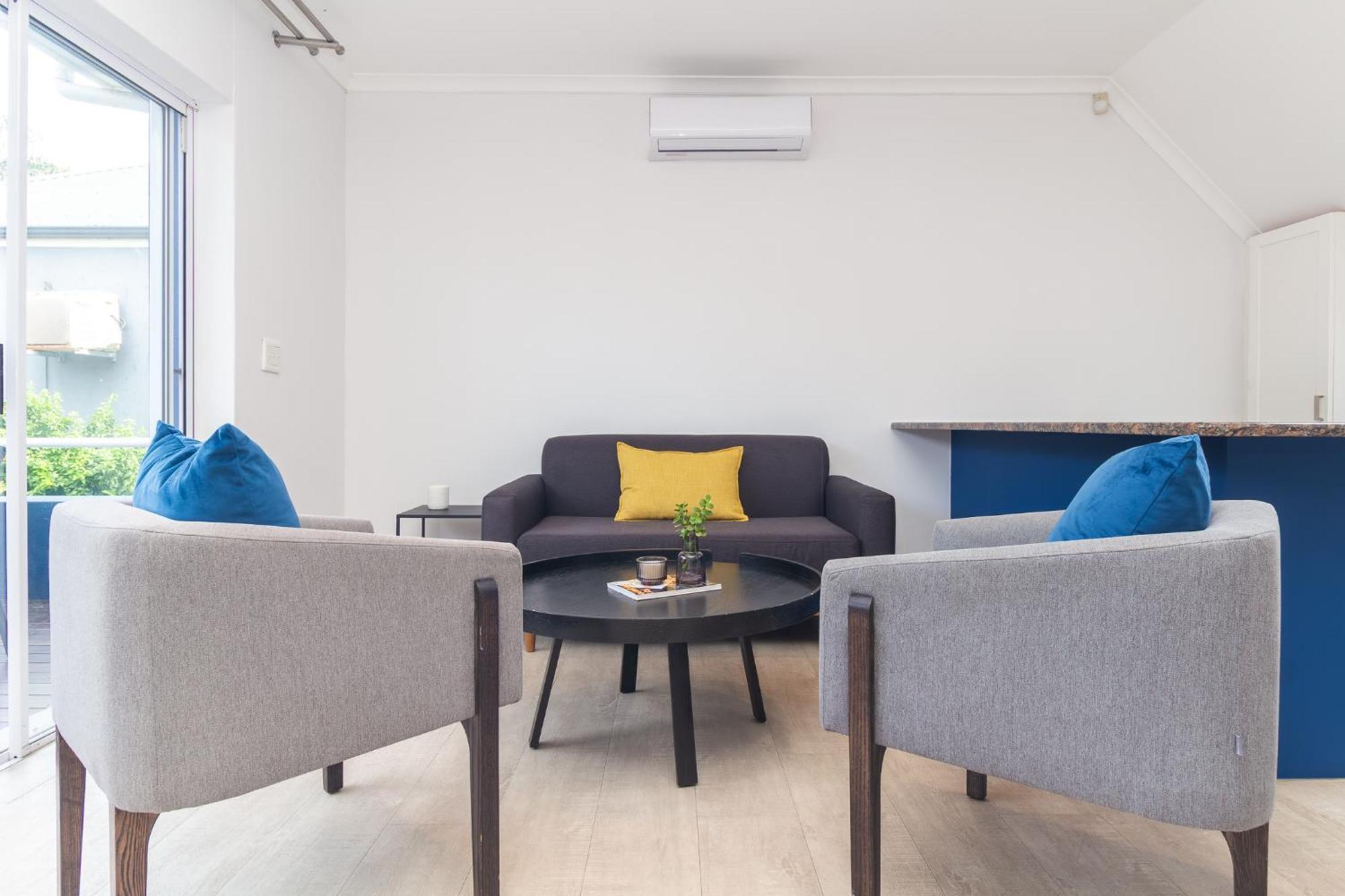 Hotel Neighbourgood Ravenscraig 3*